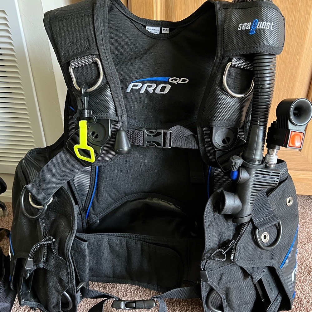 Aqualung diving full gear - Picture 4 of 10